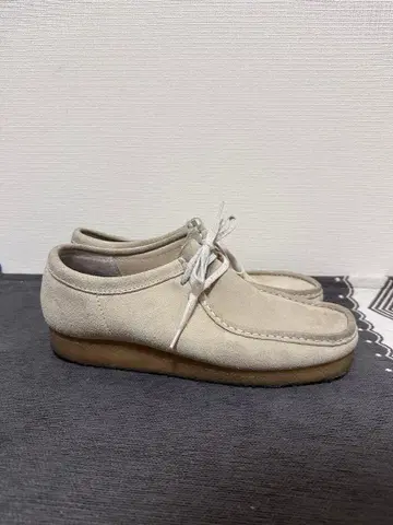 CLARKS 왈라비 베이지