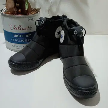 [택 포함 새상품] CONVERSE 블랙 스니커즈 타입 부츠 23.5cm