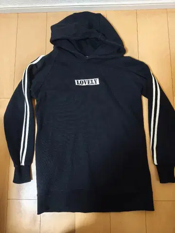 Rady 블랙 후드티 LOVELY