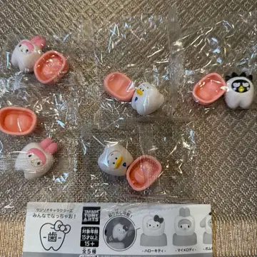 산리오 캐릭터즈 모두 함께 되자! -이- 가챠 캡슐 토이