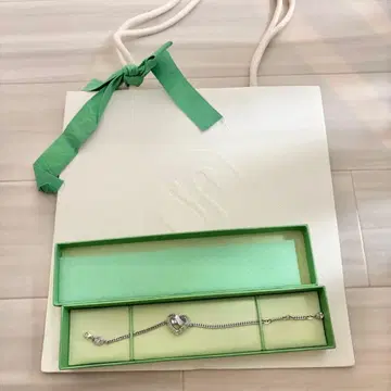 Swarovski 하트형 크리스탈 팔찌