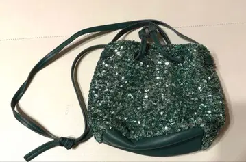 LILY BROWN 그린 컬러 라메 숄더백