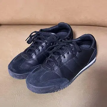 유니클로 스웨이드 콤비네이션 스니커즈 BLACK 남녀 공용 23cm