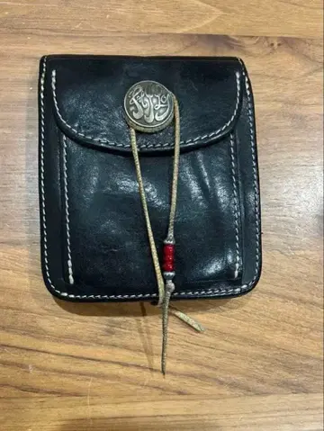 레드문 접이식 지갑 블랙 가죽