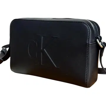 미사용 새상품 CalvinKlein 숄더백 카메라백 CK 로고