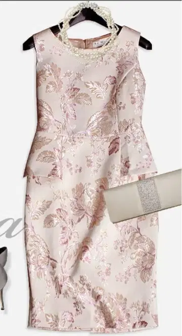 1회만 착용 La Mode 플라워 프린트 슬리브리스 원피스 L