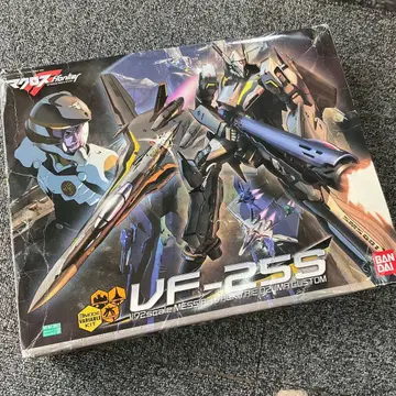 VF-255 1/72 메시아 발키리