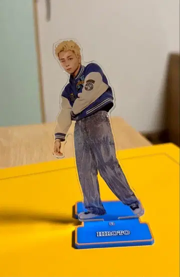 HIROTO 아크릴 스탠드 파랑