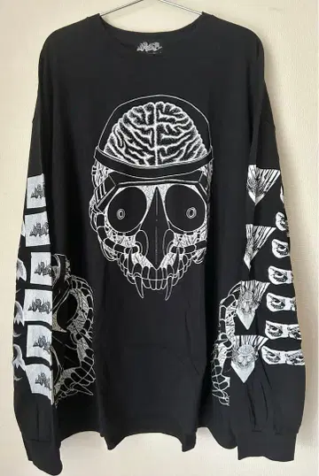 NO MAD NUMSKULL 롱 슬리브