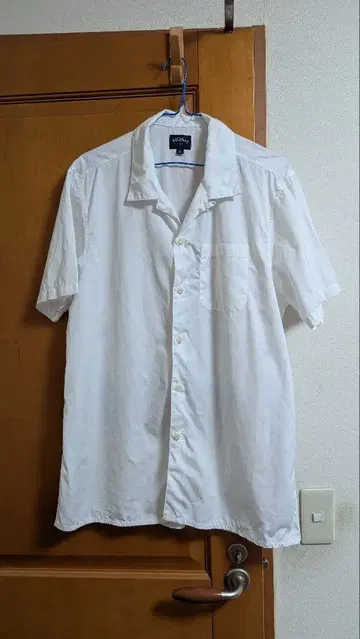 NOAH 반팔 셔츠 M 화이트 그래픽 프린트