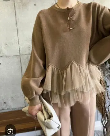 미사용 새상품 DOUDOUDO 밑단 튤 도킹 니트