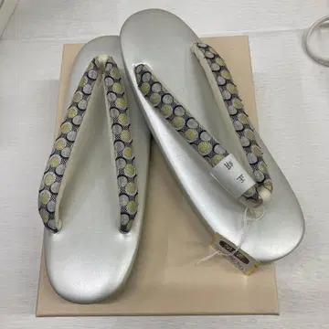 천연 가죽 23.0 실버 조리 원형 무늬