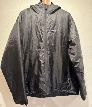 patagonia 블랙 패딩 자켓 후드 부착