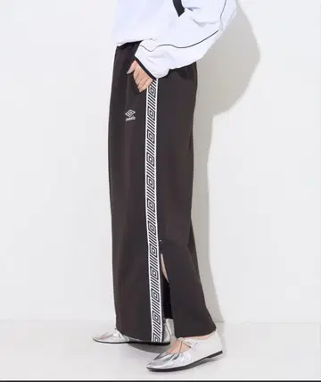 [ UMBRO ] 트랙 스커트