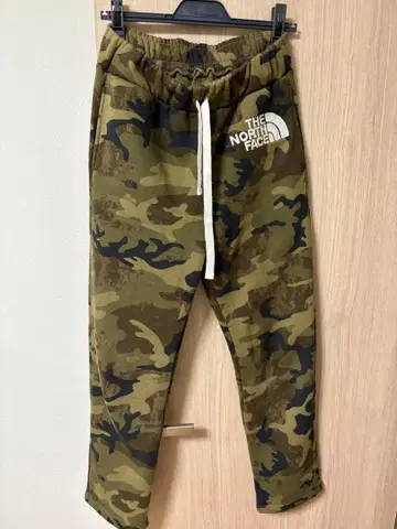 새상품급 THE NORTH FACE 카모플라쥬 속기모 팬츠