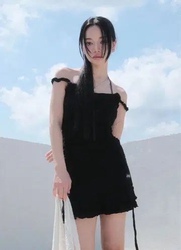 택 포함 새상품 아존 ASON BLOSSOM MINI DRESS