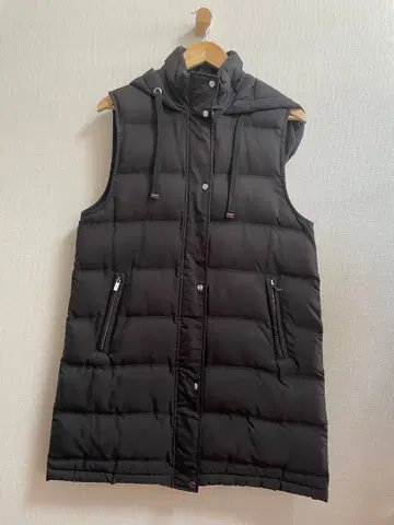새상품급 ZARA 자라 충전솜 베스트 후드 M 블랙