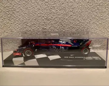 Red Bull Scuderia Toro Rosso Honda STR13