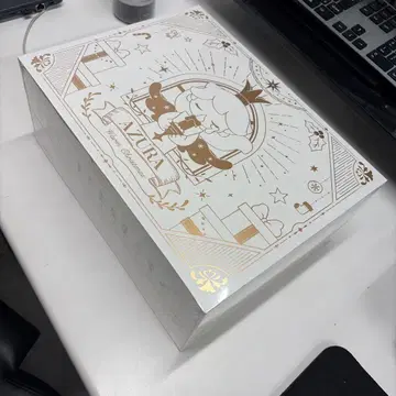 POP MART AZURA 크리스마스 리미티드 에디션