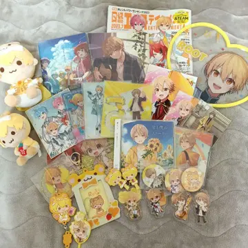 루토 아크릴 스탠드 봉제 인형 캔뱃지 카드 CD DVD 부채