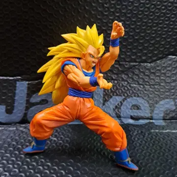 손오공 피규어 전투 포즈