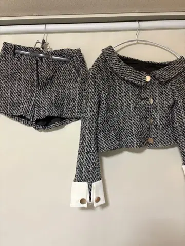 randy 화이트 블랙 트위드 셋업