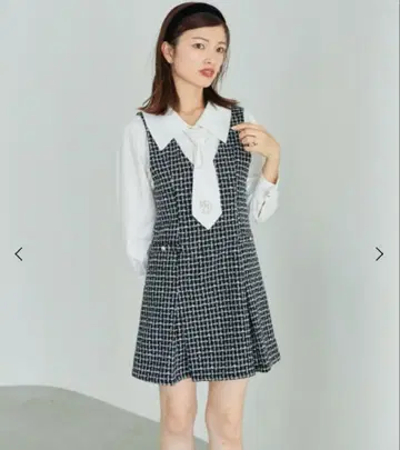 미사용 새상품 택 포함 마제스틱 레곤 전후 2way 미니 점프 스커트