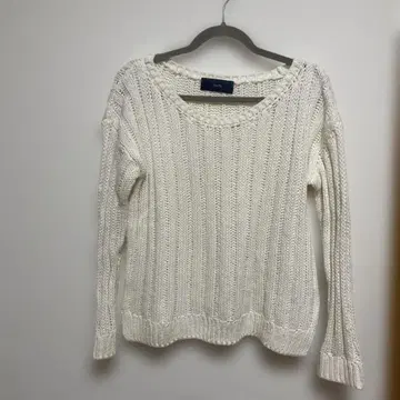 SHIPS 아이보리 긴팔 니트