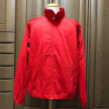 스윙탑 빨간색 스탠드 카라 나일론 자켓