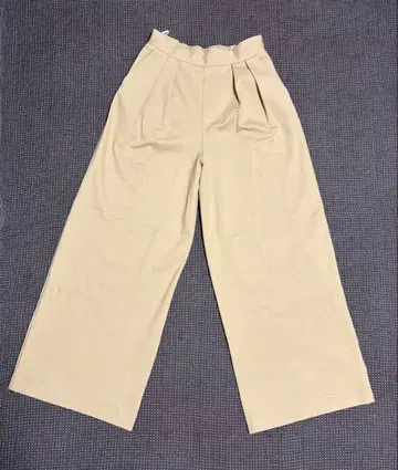 [ 새상품급 ] SHENERY 투 턱 와이드 팬츠