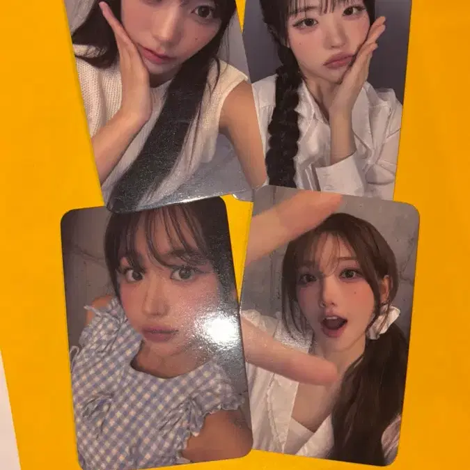 QWER | 큐더블유이알 QWER siyeon lee siyeon Siyoming poca