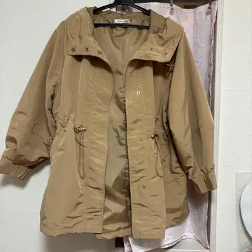 내추럴 꾸뛰르 마운틴 후드티