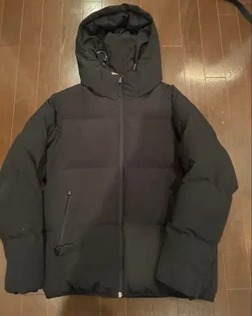 블랙 패딩 자켓 후드 부착