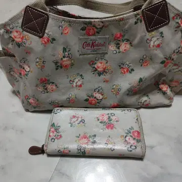Cath Kidston 꽃무늬 토트백과 지갑 세트 새상품급