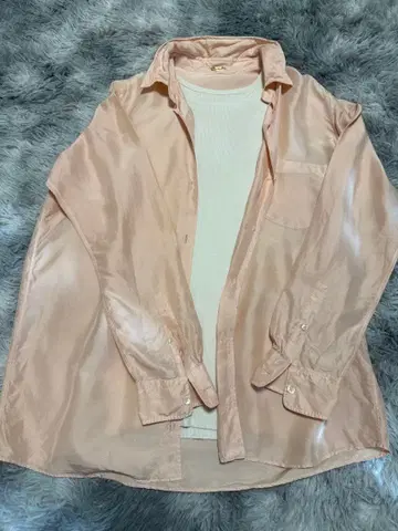 MUSE 살몬 핑크 긴팔 셔츠와 리브 니트 세트