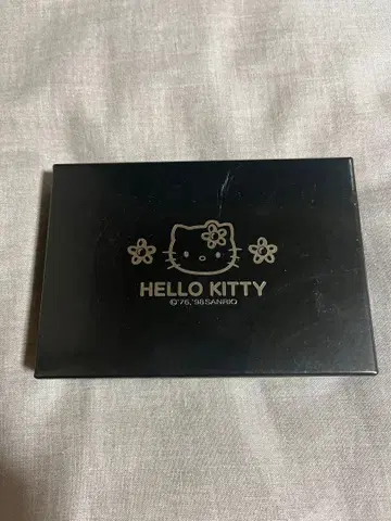 미사용 새상품 산리오 헬로키티 헤이세이 패스 케이스 카드 홀더