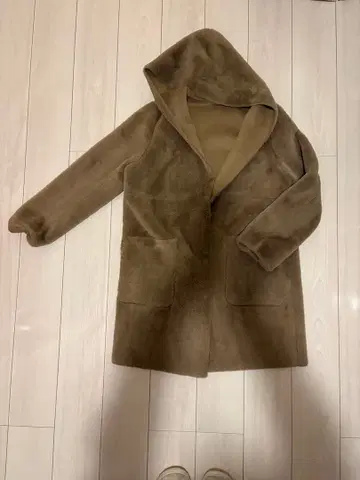 ZARA 후드 부착 브라운 무스탕 코트 L 사이즈 리버서블