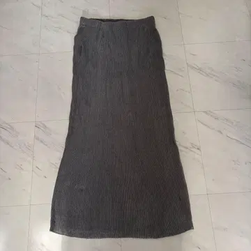 *미착용 컨디션 최상* 스페치오 셔틀 플리츠 롱 스커트 사이즈 40