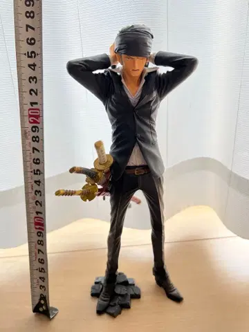 원피스 조로 수트 피규어 반다나