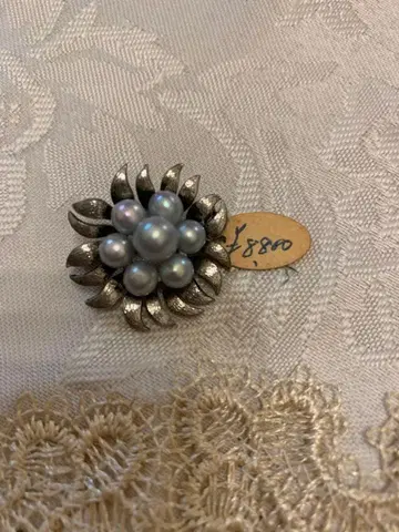 빈티지 레트로 펄 (그레이) 꽃 모양 브로치 정가 8800엔