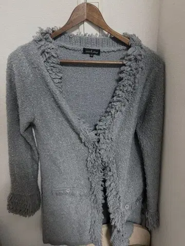 프릴이 달린 그레이 긴팔 가디건 y2k