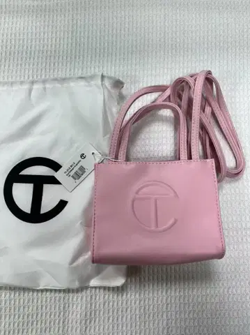 Telfar 핑크 숄더백