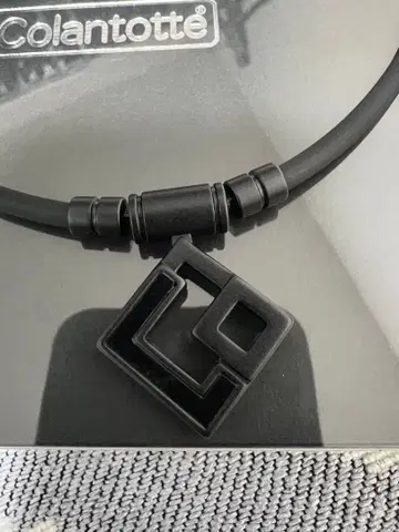 코란테트 목걸이