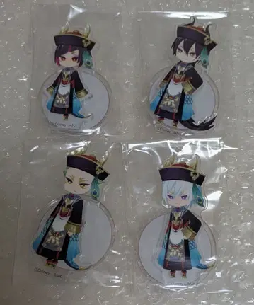 트위스테 미니 아크릴 스탠드 스케어리 드레스 디어 소므니아 4개 세트