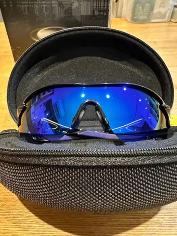 오클리 레이더락 패스 시착품 렌즈 새상품 아이스 블루/폴리쉬