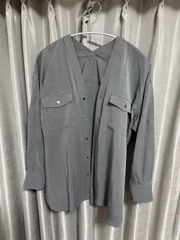 새상품 마렛메트 노카라 V넥 오버 사이즈 셔츠 아우터