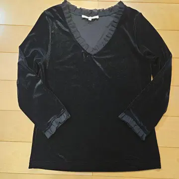 [ 새상품 ] LAURA ASHLEY 벨로아 티셔츠 블라우스 긴팔