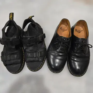 가격 인하 Dr. Martens 블랙 샌들 신발 세트