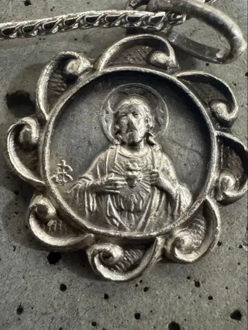 빈티지 사크레쾨르 대성당 그리스도상 목걸이 SN 각인 체인 포함