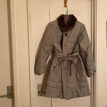 브라운 퀼팅 자켓 체크 무늬 옷깃